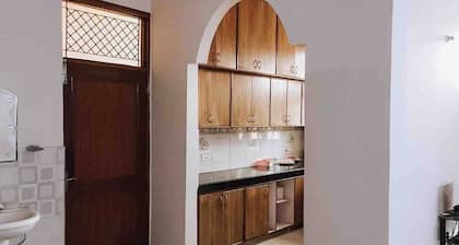 2 bedrooms spacious private apartment