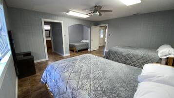 5 chambres, fer et planche Ă repasser, Wi-Fi, draps fournis