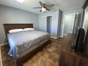 5 bedrooms, iron/ironing board, WiFi, bed sheets - Casa Amigos (Concan)