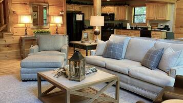 TV connectée, cheminée, baby-foot, table de tennis de table