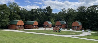 Rural, beautiful  studio cabin # 9 near the Cedar River