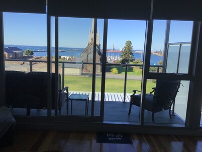 Ocean Breeze Apartment Portland