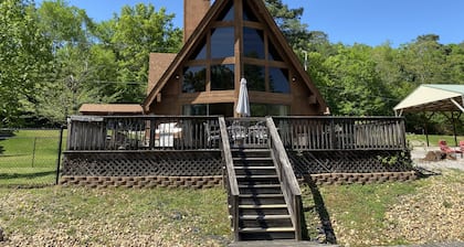 Private Waterfront A-Frame Charmer on Lake Hamilton