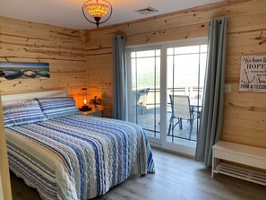 6 habitaciones, tabla de planchar con plancha, cuna de viaje y wifi