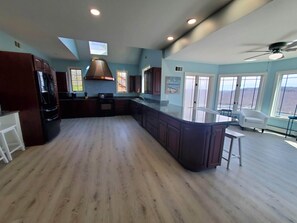 Fridge, microwave, oven, stovetop - Classy Mountain Top Lake View: one of the best in PA! Hot tub, Fire-pit, grill (James Creek)