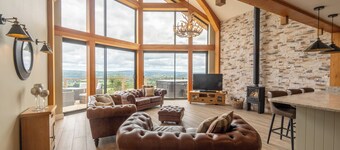 Valley View Lodge Sleeps 8 With Hot Tub