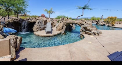 Top 10 pools in AZ - luxury style resort nearby phoenix, Cave Creek, Scottsdale