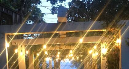 ALL INCLUSIVE AMENITIES:Kayak,SUP,Pedal Boat,PingPong,Pickleball,Movie Nt &MORE!