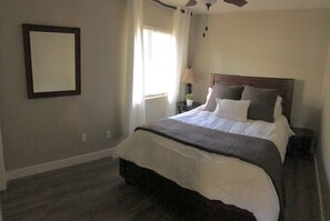 2 bedrooms, iron/ironing board, free WiFi, bed sheets