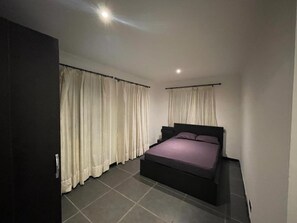 Apartment | 2 bedrooms, iron/ironing board, free WiFi, bed sheets - Remarkable 2-bed Apartment in Accra (Accra)