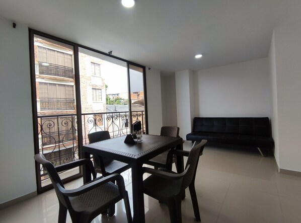 Interior - Apto Amoblado Central en Sta Rosa Cerca a Termales (Santa Rosa de Cabal)