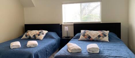 2 多间卧室、免费 WiFi、床单