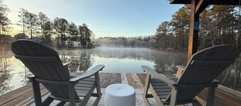 Cozy Lake refuge to relax and restore!