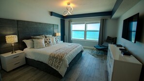 3 slaapkamers, een strijkplank/strijkijzer, wifi, beddengoed