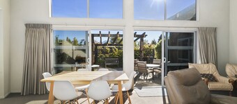 Albert Town Family Retreat - Wanaka
