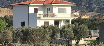 ISCA MARINA CALABRIA OCEAN FRONT LUXURY VILLA