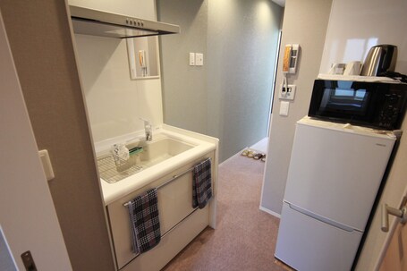 Shinjuku Warm House - Image 50