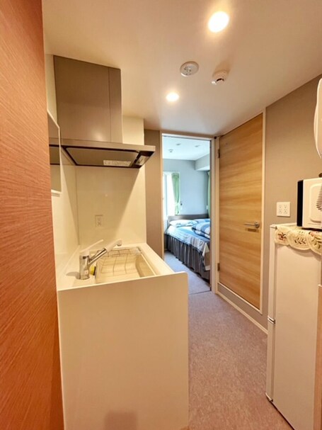 Shinjuku Warm House - Image 1