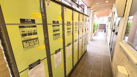 Shinjuku Warm House - Image 59