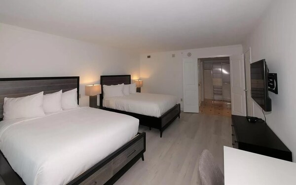 Astonishing Ocean Front Condo Cozysuites Showboat - Harrah's Resort Atlantic City
