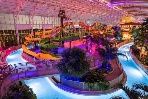 2BR 3BA Ocean Front condo on the Boardwalk | CozySuites  