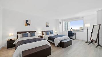 公寓 (2 Bedrooms) | 2 間臥室、筆電工作空間、熨斗/熨衣板、床單