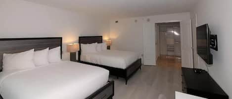 2 habitaciones y espacio para trabajar con laptop