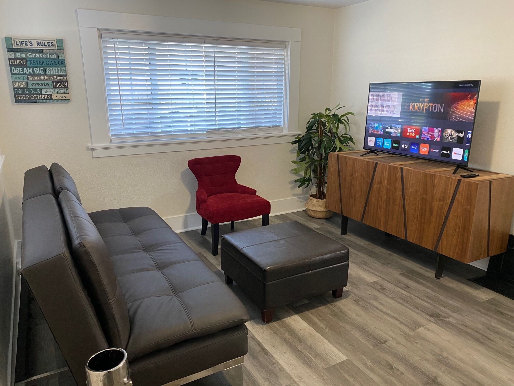 Comfortable 2 Bedroom 1 Bath House in San Jose - Close to Rose Garden 
