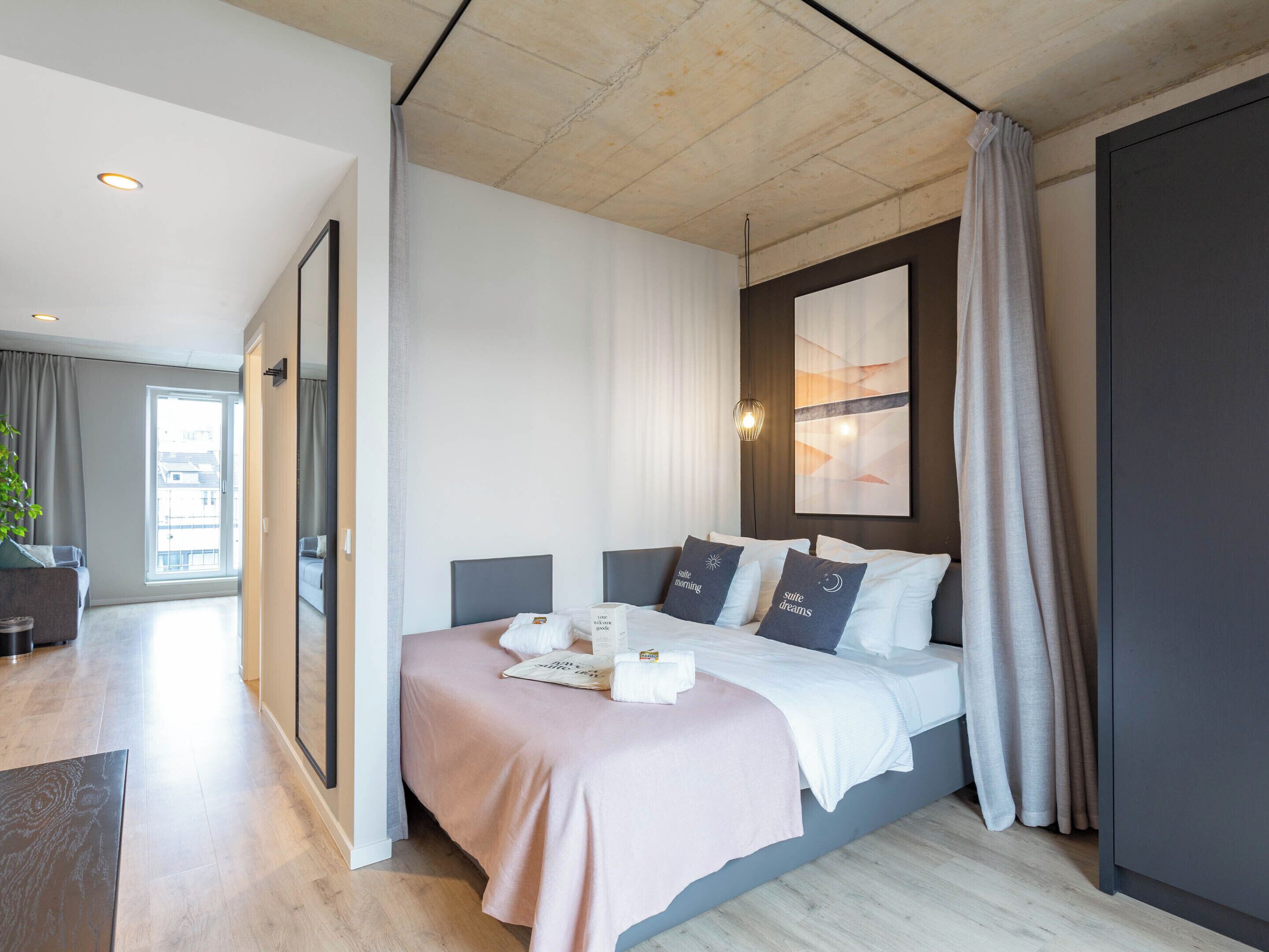 Comfort Suite with Sofa Bed and Balcony | Individualmente decorados, individualmente mobiliados