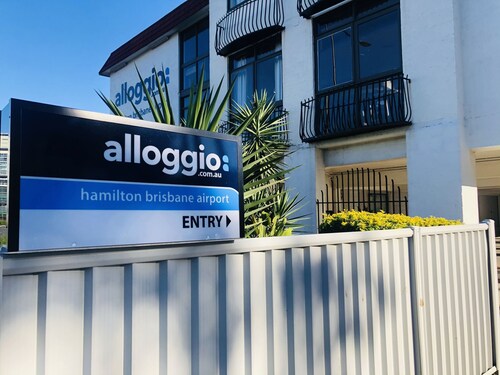 Amazing location Motel room with bathroom, includes wifi, carpark & utilities