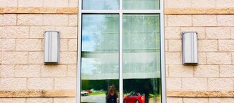 Nice quiet home all to yourself! Centrally Located