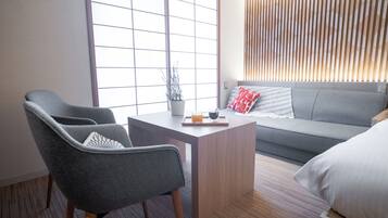 Chambre Double Signature, non-fumeur (with Sofa) | Coin séjour