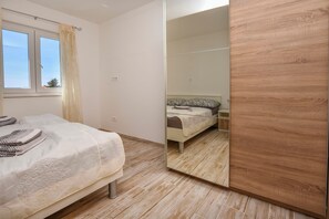 1 bedroom, iron/ironing board, free WiFi