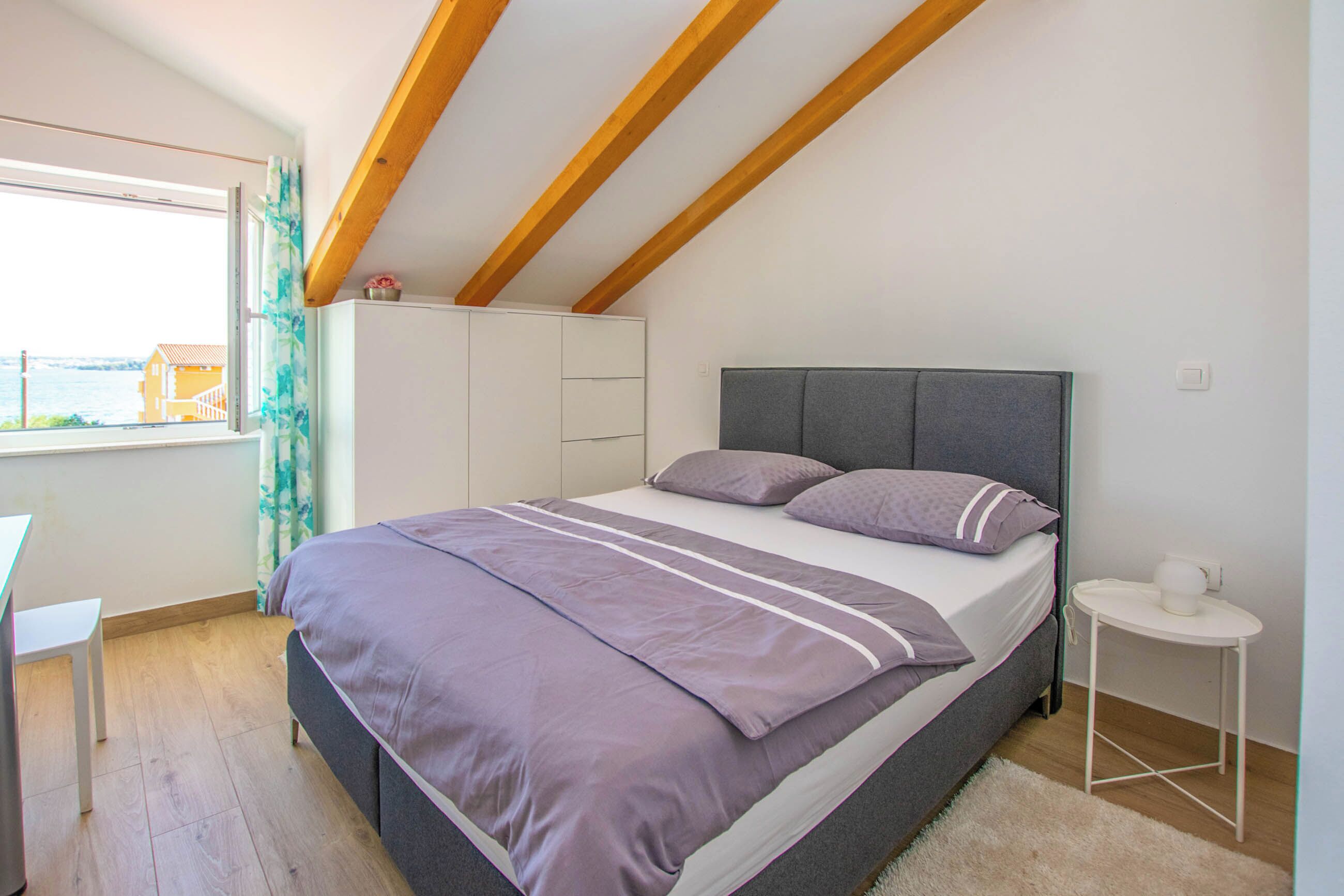 Maison | 3 chambres, fer et planche à repasser, accès au Wi-Fi (inclus)