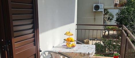 Apartment (A1) | Balcony