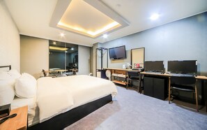 客房 (Deluxe (PCNetflix Random Room)) | 1 多间卧室、免费 WiFi、床单