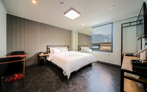 Room - Busan Deokcheon AU (Busan)
