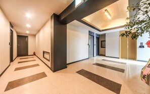 Interior detail - Busan Deokcheon AU (Busan)