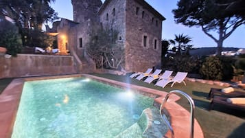 Piscine extérieure