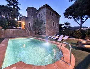 Outdoor pool - Can Xirau Castle | Private Pool Sea Views Air Conditioning Ideal Families (SANTA SUSSANA)