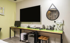 Room (Standard (extra large TV woofer speak) - Gwangju Chungjangro Gold Brown Hotel (Gwangju)