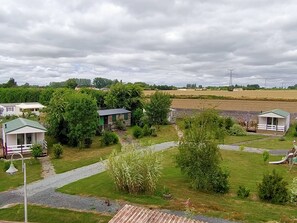 Exterior - Charentaise house "calm (Cabariot)