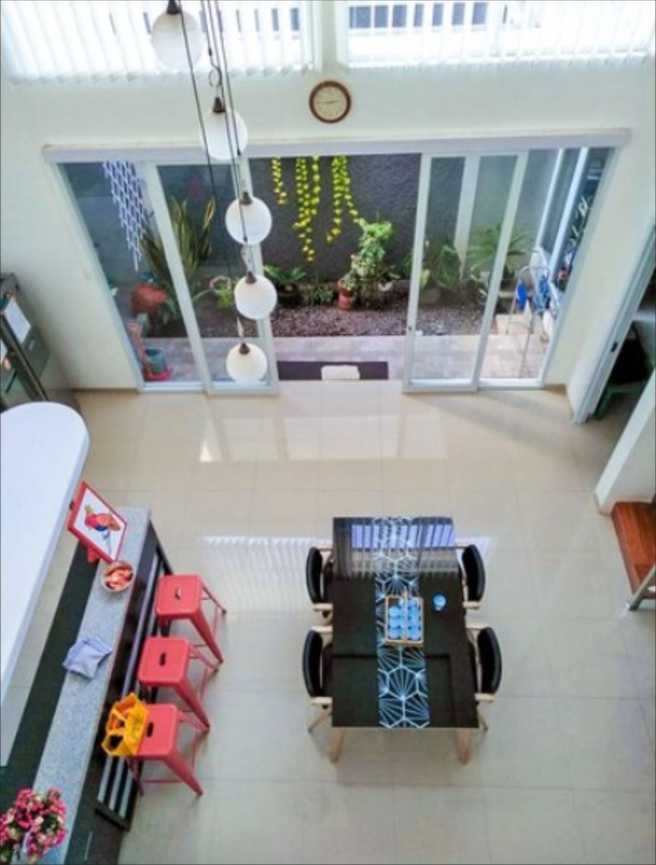 Buồng tắm vòi sen, khăn tắm 