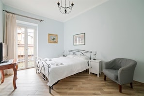 3 bedrooms, free WiFi, bed sheets - The Artist's House in Front of Pantheon (Roma)