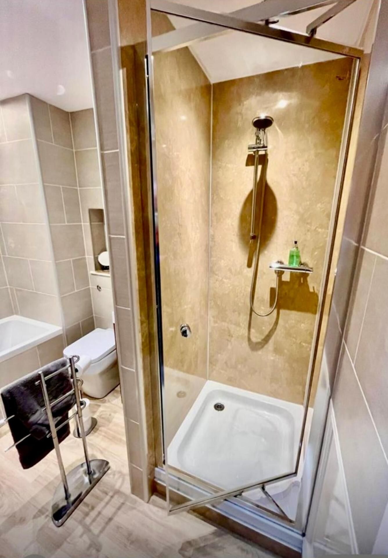 Separate tub and shower, deep soaking tub, hair dryer, towels