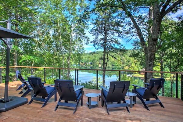 Welcome to The Oak Lake House on Wanteska!