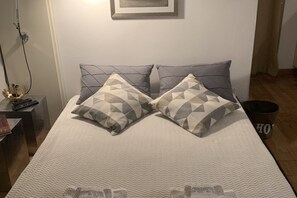 1 bedroom, iron/ironing board, WiFi, bed sheets - Ospitale2: central nice studio (Trieste)