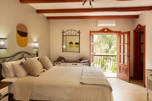 7 chambres, fer et planche à repasser, lit parapluie, Wi-Fi gratuit