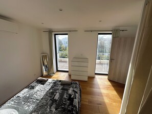 5 camere, ferro/asse da stiro, Wi-Fi, lenzuola