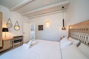 1 bedroom, travel cot, free WiFi, bed sheets